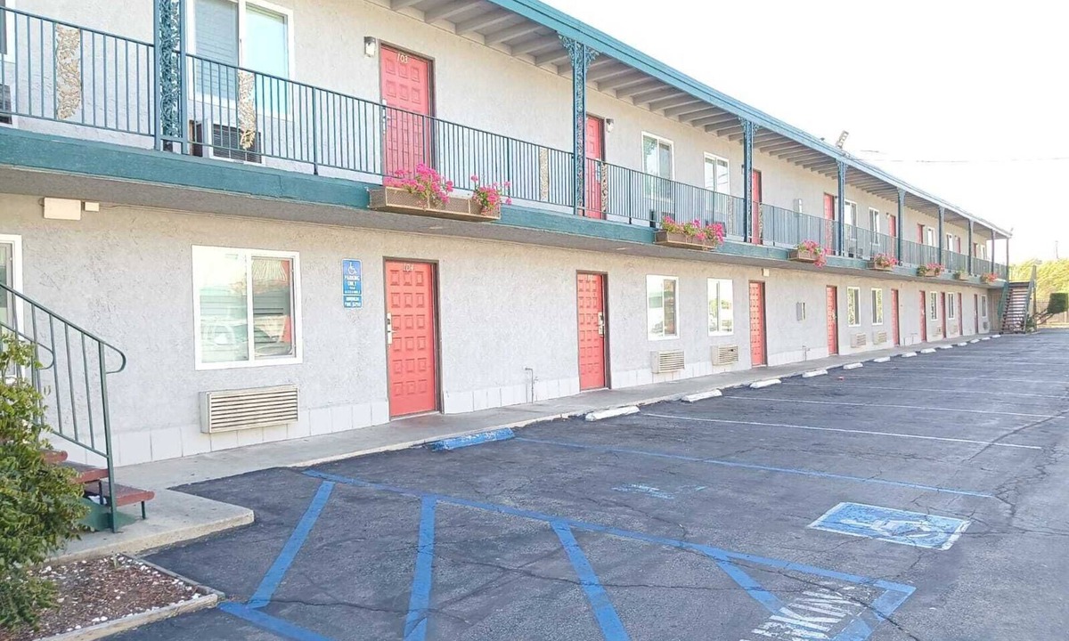 Pomona Hotel | Pomona Inn