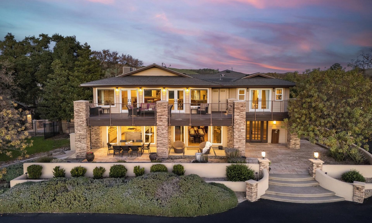 Templeton House | Pool + Hot Tub + Firepit | Templeton Wine Country | El Pomar Estate - Main House