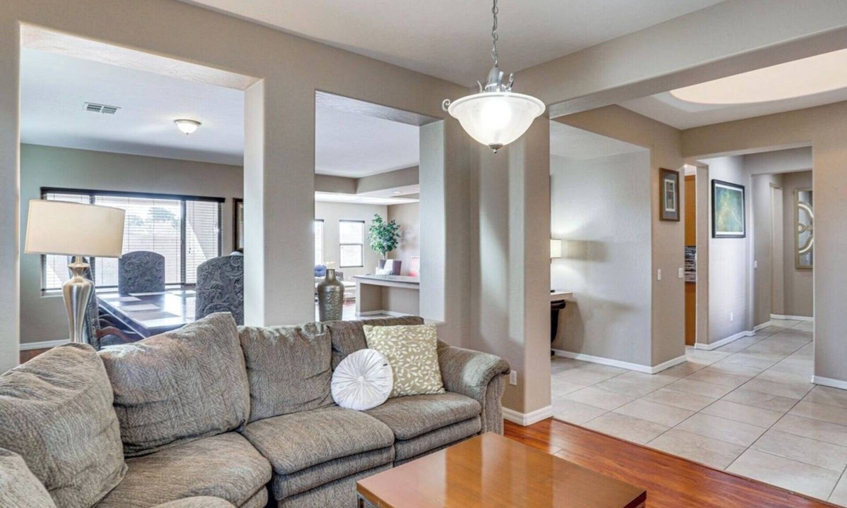 Sunrise Manor House | Premium Vegas stay Golf, Comfort and by the Strip
