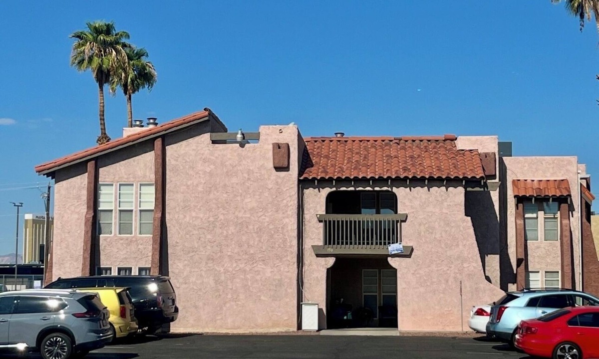 Paradise Condo | Prime Location 1-Bed 1Bath condo close to Airport, UNLV and STRIP