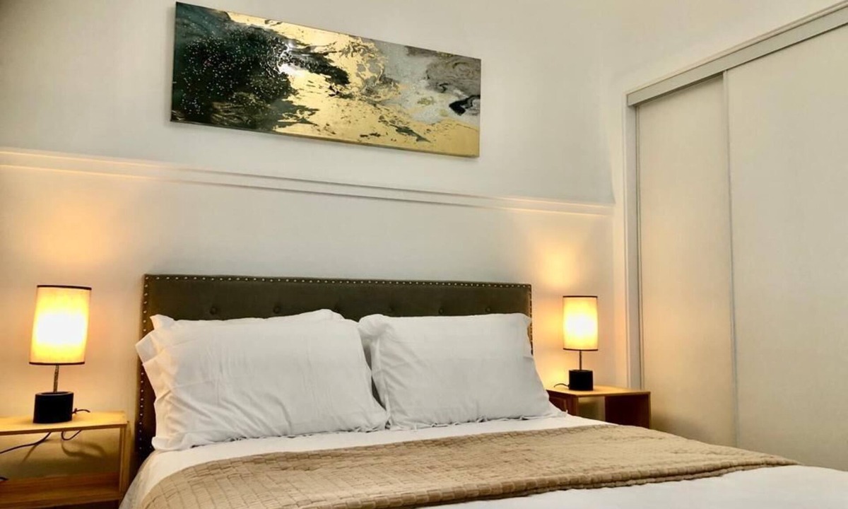 Ashland House | Private 1BR Suite w Full Kitchen & Laundry