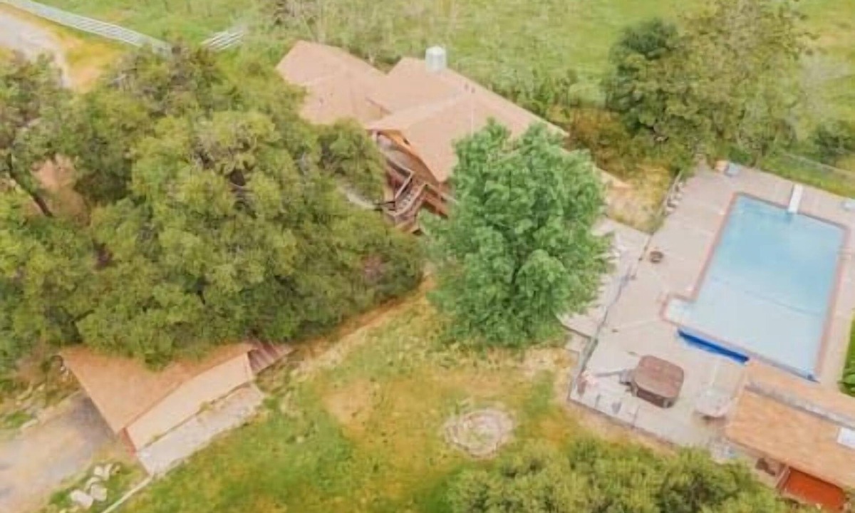Sonora House | Private Group Retreat - Sleeps Up to 19 Overnight