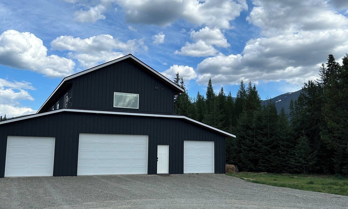 Bonners Ferry House | Private, second story retreat with amazing views just minutes from town.