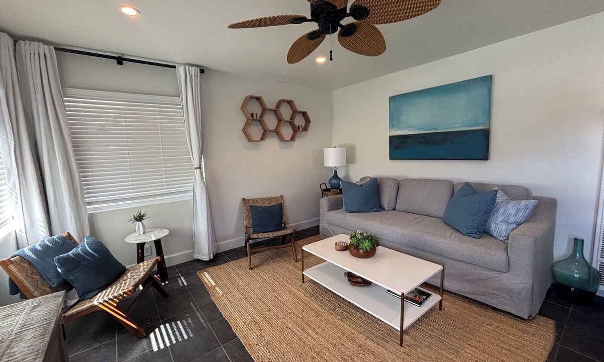 San Clemente Cottage | Quaint coastal cottage with large front patio in North Beach