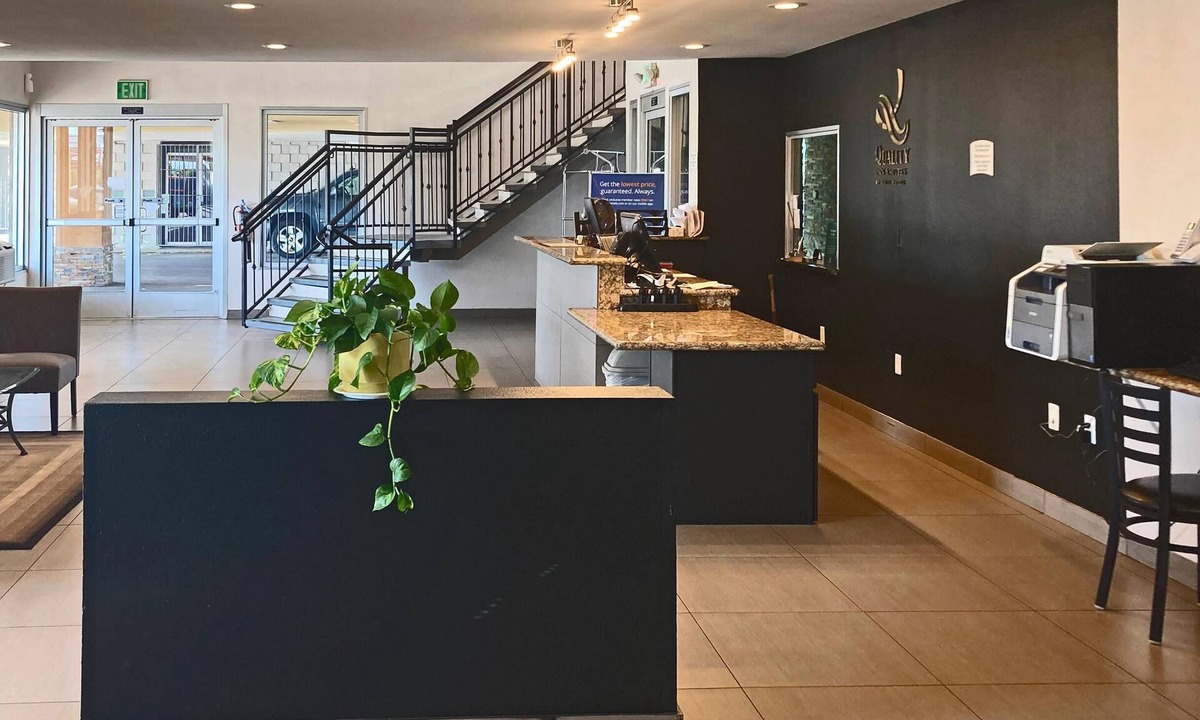 Bakersfield Hotel | Quality Inn & Suites near Downtown Bakersfield