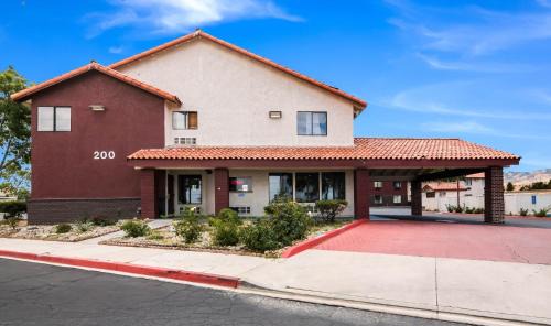 Palmdale Hotel | Red Roof Inn Palmdale - Lancaster