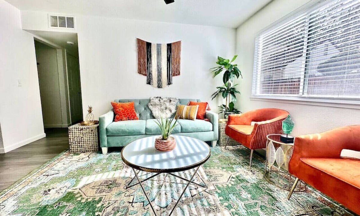 Downtown Sacramento Apartment | Remodeled 2BR · Ground Floor · Gated · Walk to Midtown