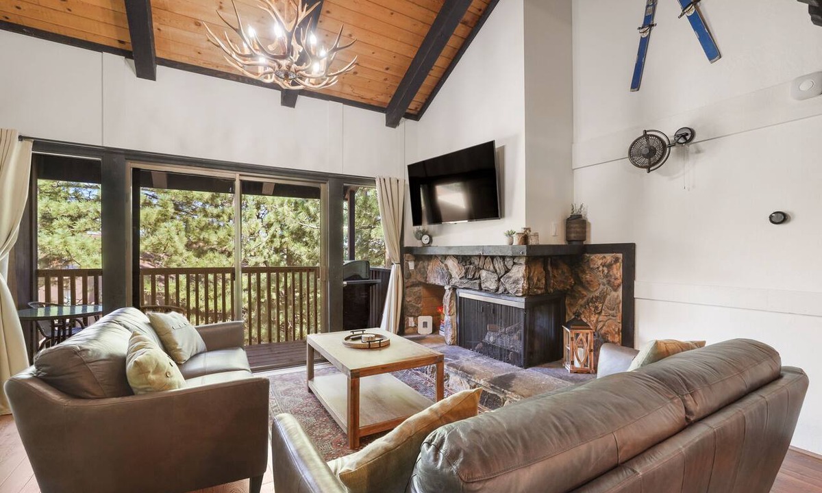 Tahoe Village House | Remodeled Townhouse-Sleeps 8-Foosball-Near Hiking, skiing- 2 King Beds.