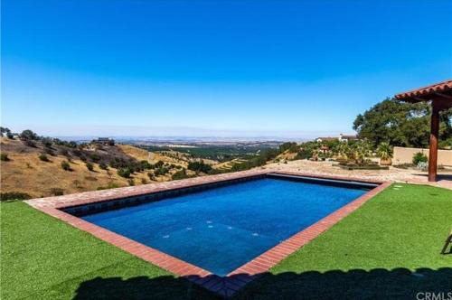 Templeton House | Renata's Retreat