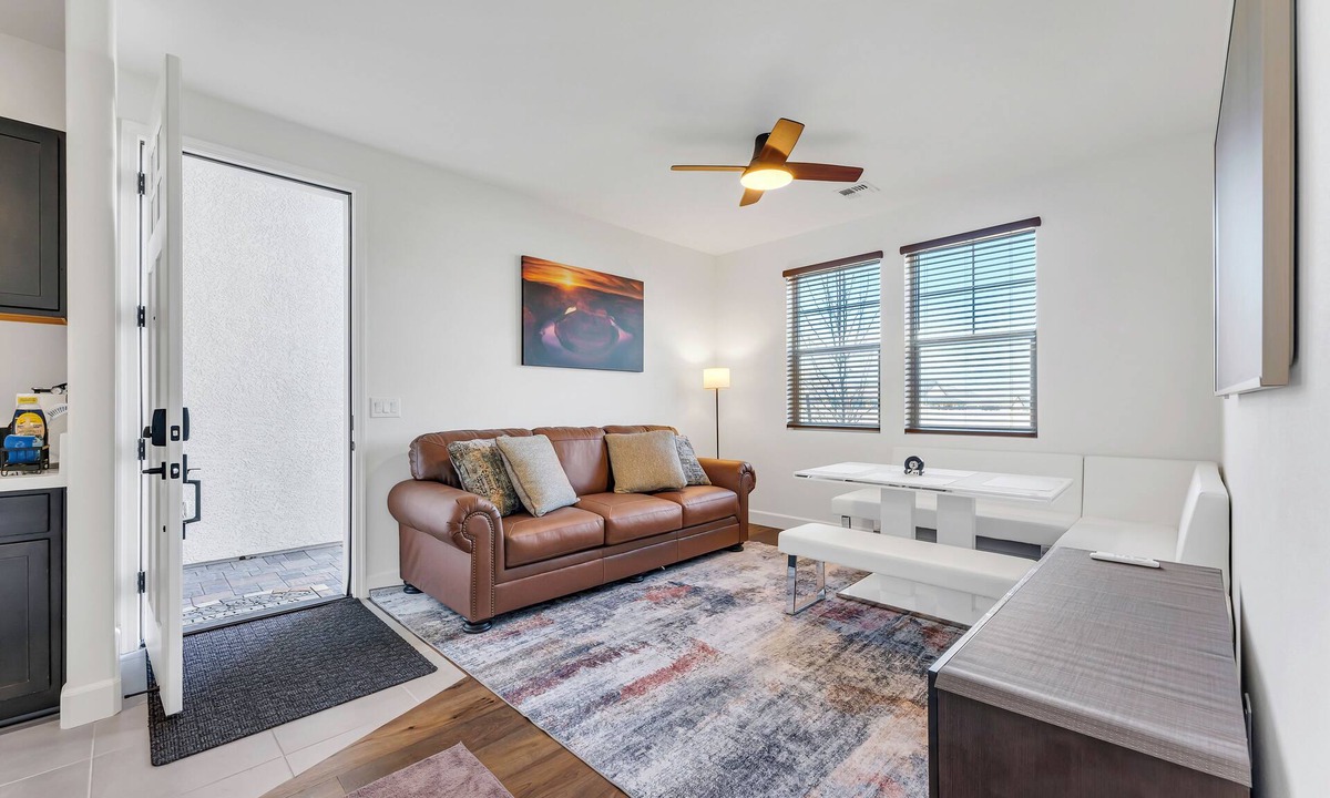Reno House | Reno Guest House · Near Tahoe & Mt Rose Skiing