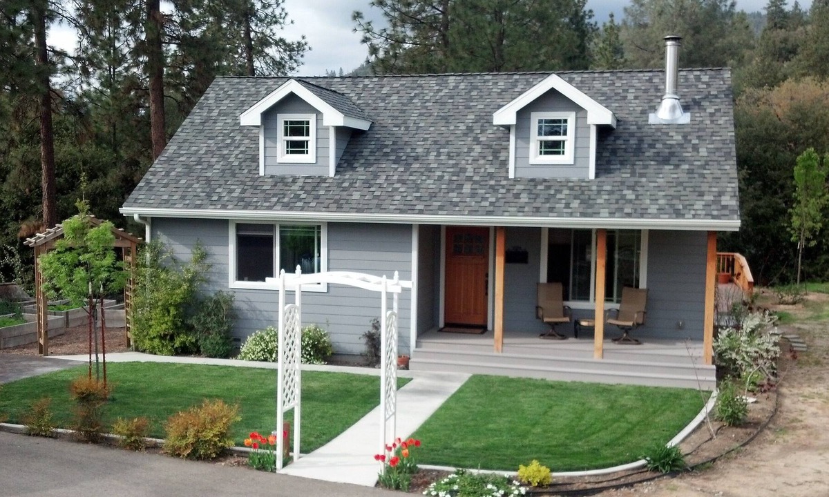 Oakhurst Cottage | Rent This 2 Bedroom Cottage For Your Mountain Getaway