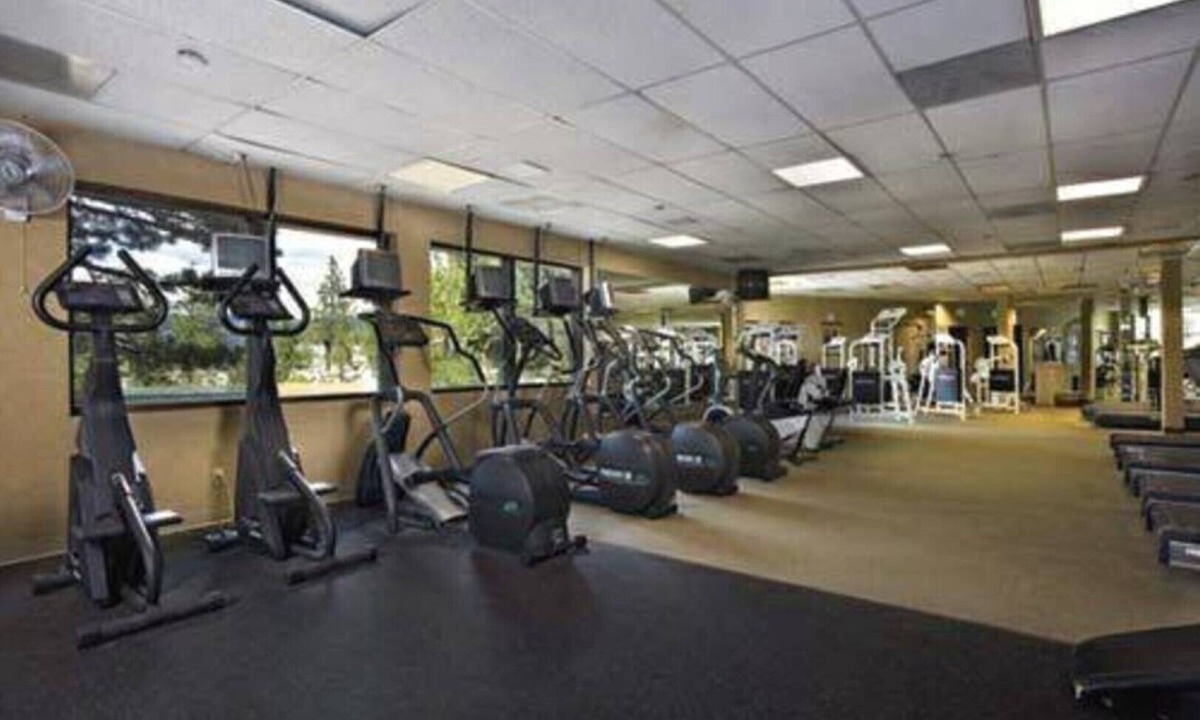 Tahoe Village Resort | Ridge Tahoe Resort 1B (1bdrm suite)
