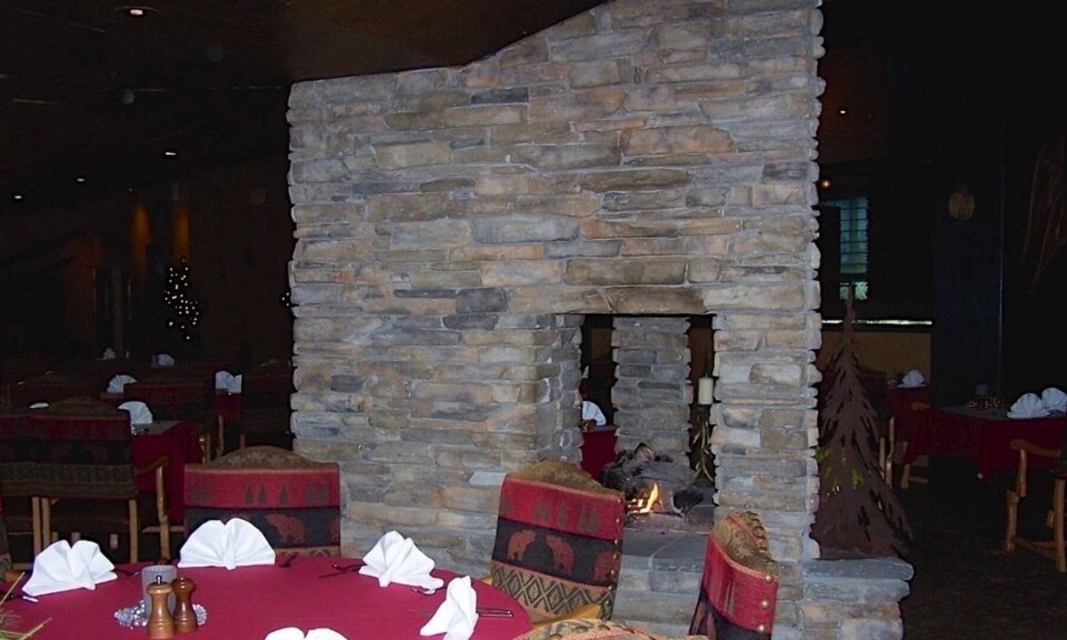 Tahoe Village Resort | Ridge Tahoe Resort 'D'(2 master suites)
