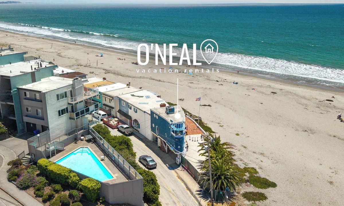 Rio del Mar House | Rio Del Mar Boathouse - steps from the beach