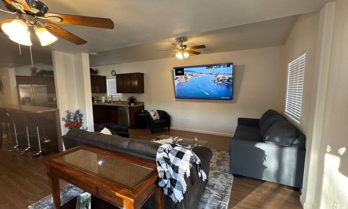 Cienega Springs House | River's Edge | Great for Groups | Prime Upriver Location