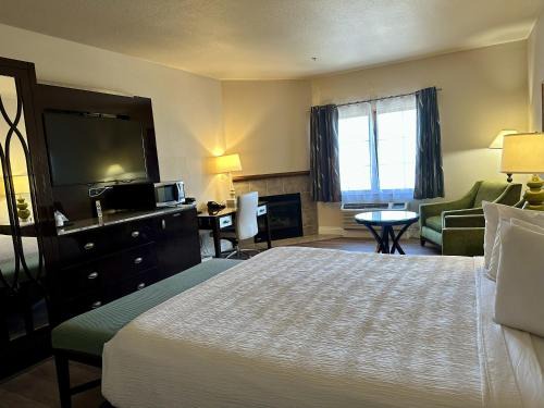 Rocklin Hotel | Rocklin Park Hotel, Trademark Collection by Wyndham