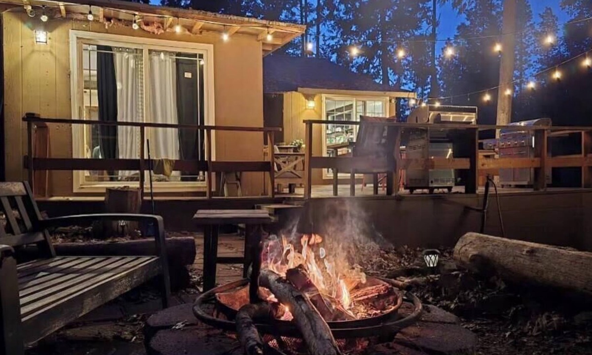 Oakhurst Cabin | Rustic Family Cabin! Peaceful place to relax and enjoy nature surrounding