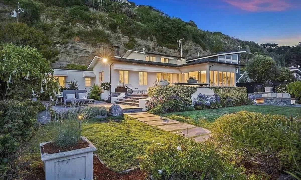 Aptos House | Salty Sunrise