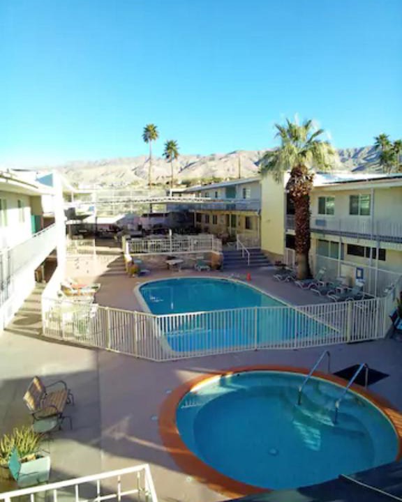 Desert Hot Springs Hotel | sandpiper