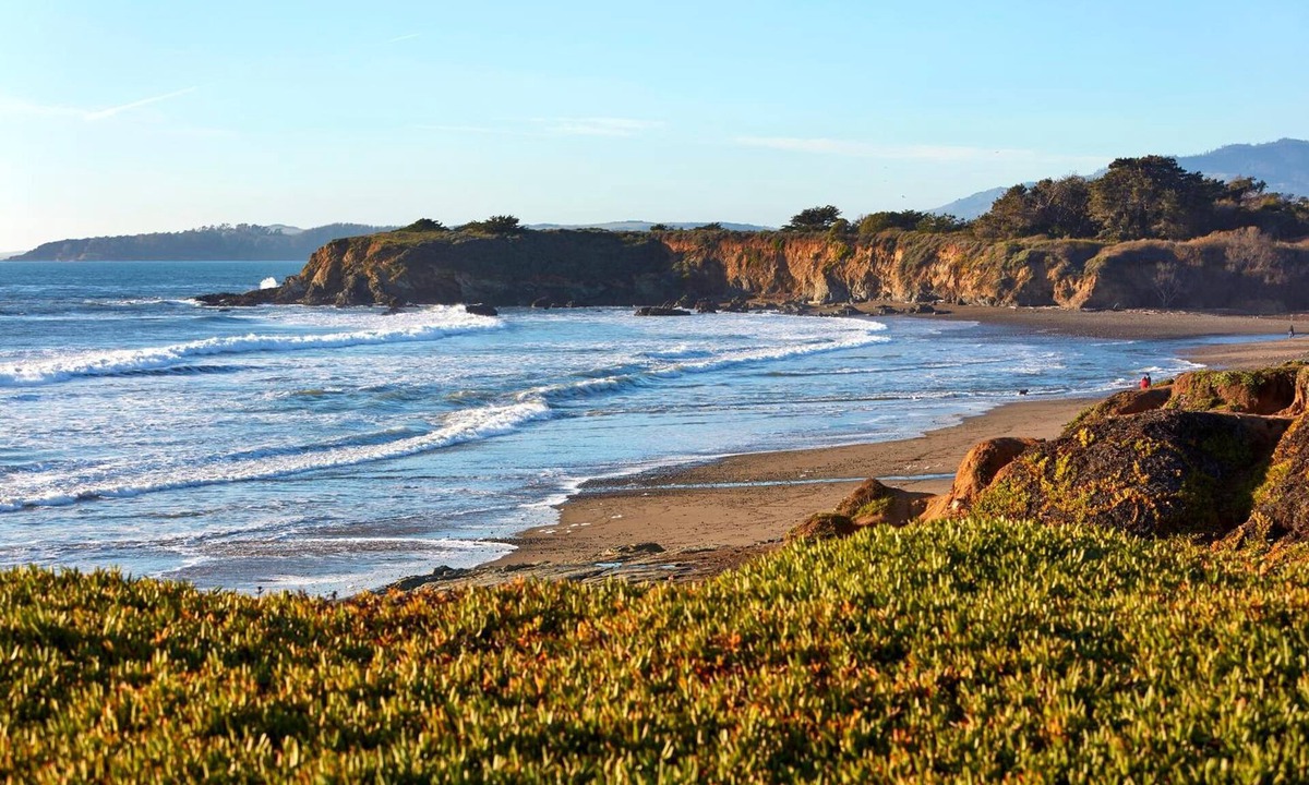 San Simeon Hotel | Sands by The Sea