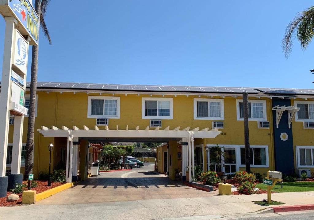 Carpinteria Hotel | Sandyland Reef Inn