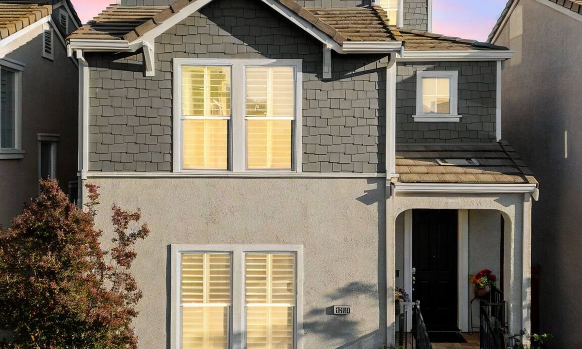 Rancho Cordova House | Savorn's Boutique Brownstone – Group Getaway Near River & Lake