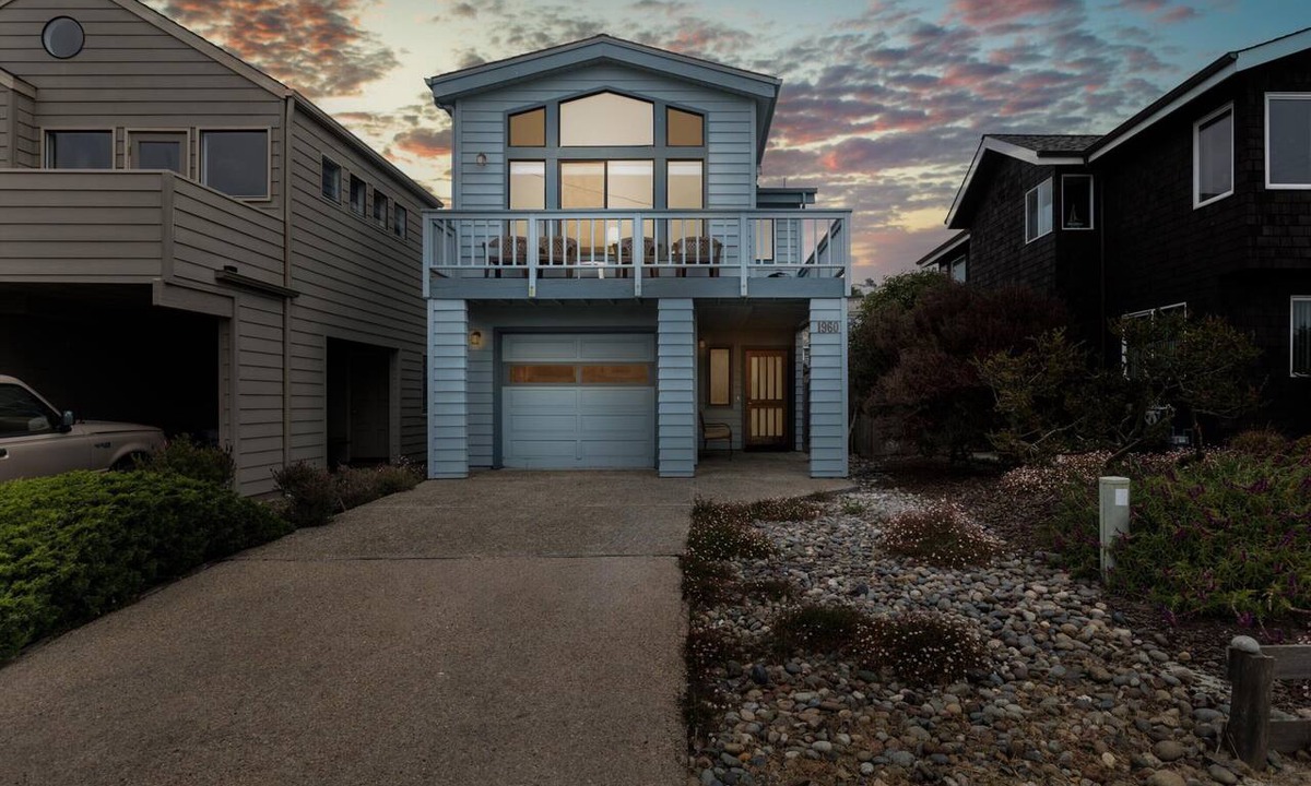 Marine Terrace House | Sea'Scape : 2 BR, 2 BA House in Cambria, Sleeps 4