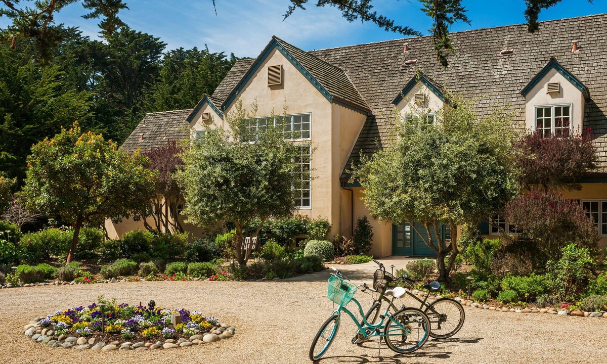 Moss Beach Bed & Breakfast | Seal Cove Inn