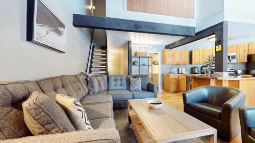 Mammoth Lakes House | Sherwin Villas Retreat DT