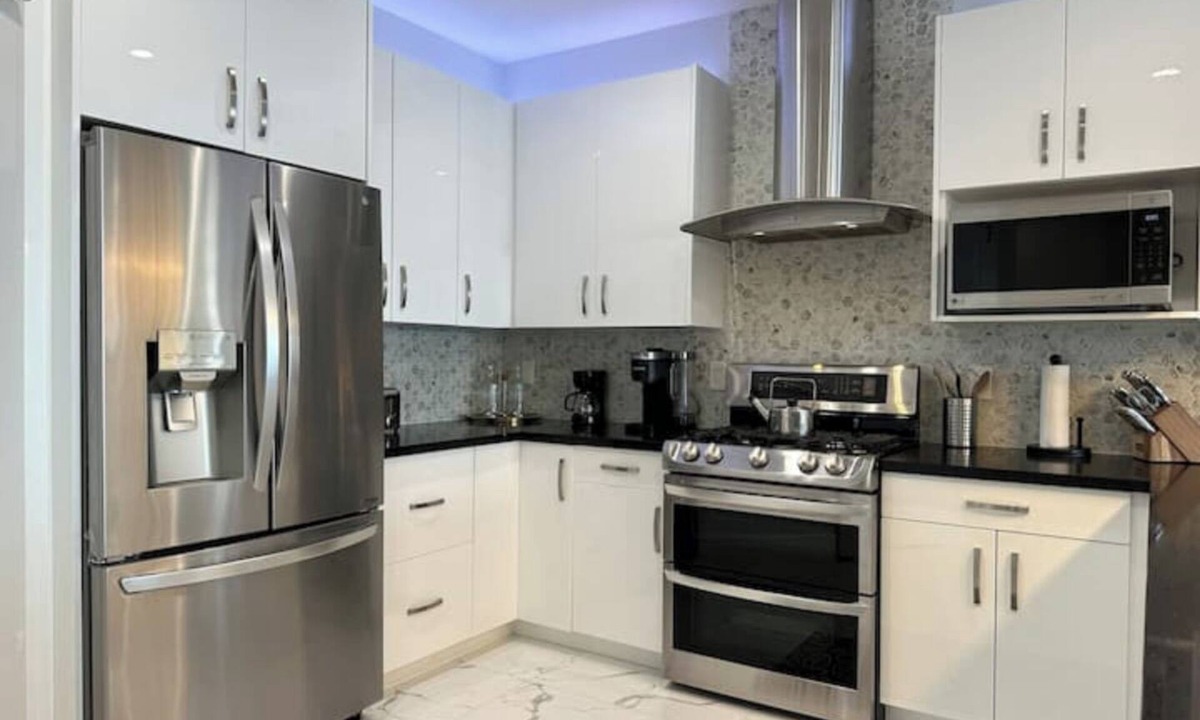 Sovana House | Single story LUX 2 BDR w/Pool