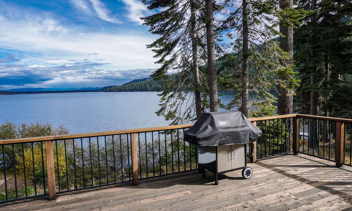 Fallen Leaf Cabin | Skylark Fallen Leaf Cabin on the lake