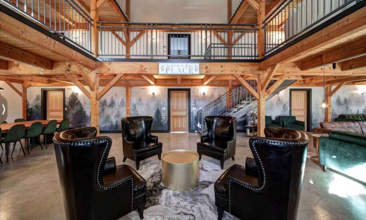 O'Brien House | Sleeps 24, The Gathering Place at Shasta Lake