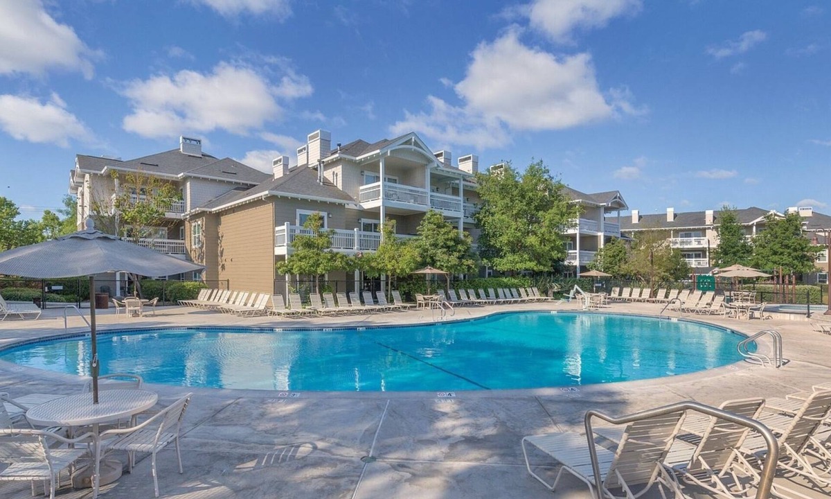 Windsor Resort | Sonoma | Pool & Vineyard Days | 2BR Queen