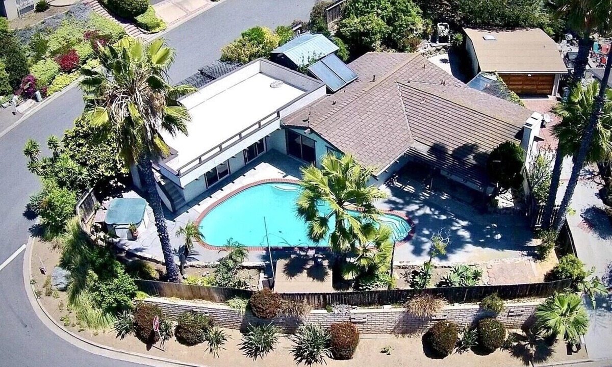 Blue Lagoon House | South Laguna Beach summer rental near Montage Resort