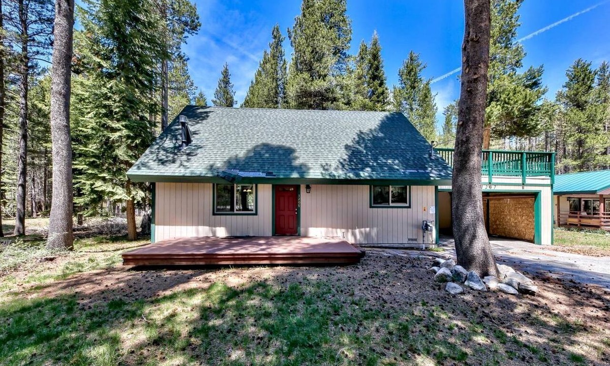 Tahoe Paradise Cabin | South Lake Tahoe Family Cabin Near Echo Lake Sierra at Tahoe and Meyers