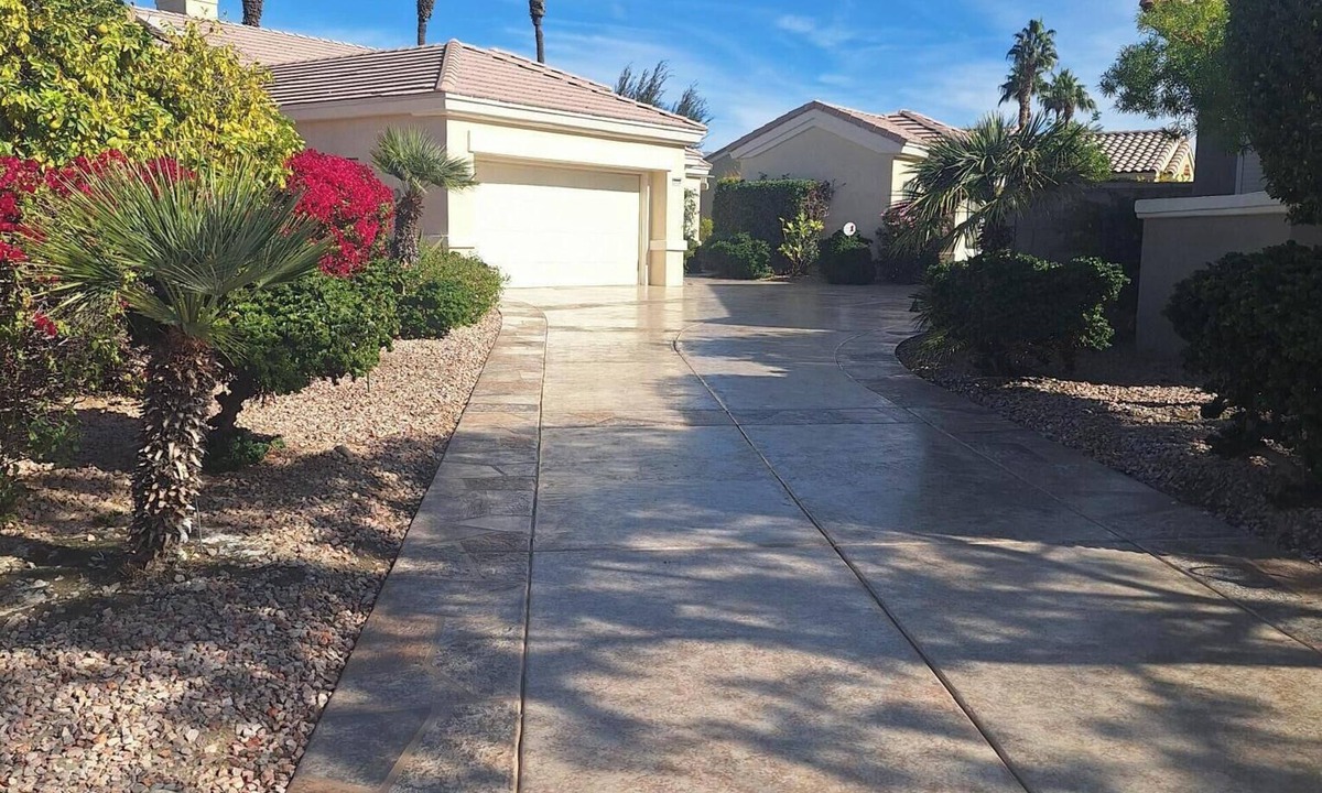 Desert Palms House | Spacious 3-bedroom home with an unattached Casita on the golf course.