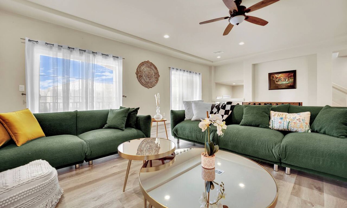 Arden House | Spacious 4,000 Sq Ft Home 5BR 2 Primary Suites Park Across Street Near Strip