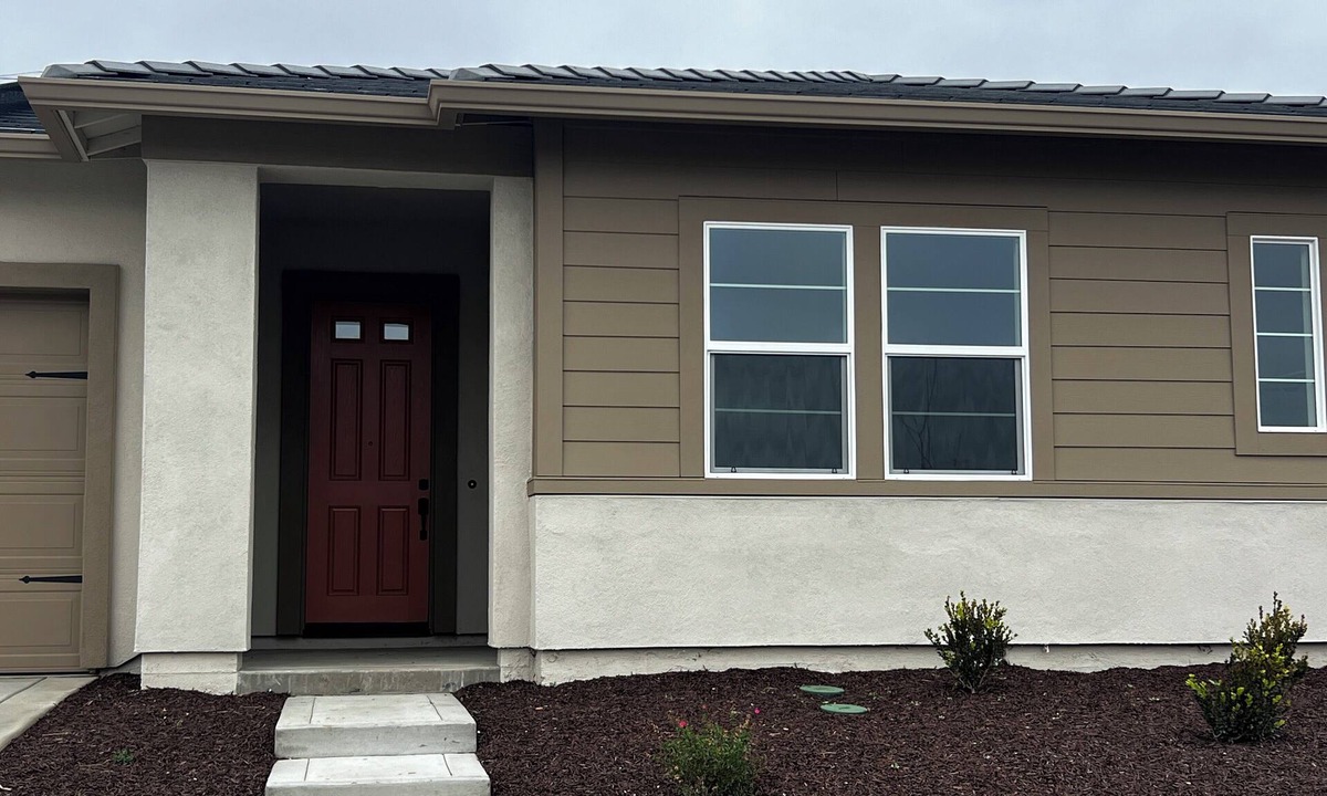Woodland House | Spacious 4-bedroom house with WiFi and AC in welcoming Woodland CA
