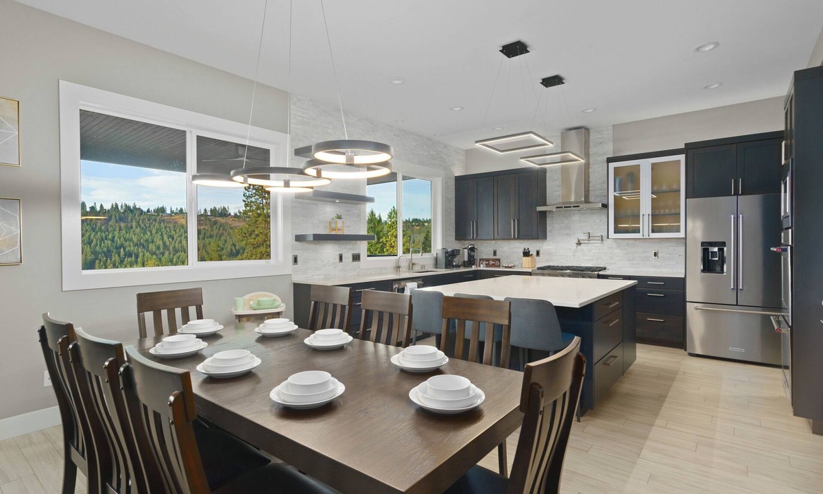 Latah Valley House | Spacious 6-bedroom, Views, King Beds, Hot Tub, Game Room near downtown Spokane