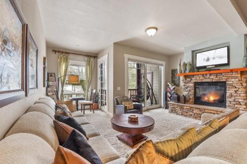 Kirkwood House | Spacious Elegance-Kirkwood-Timber Ridge 3 Bedroom