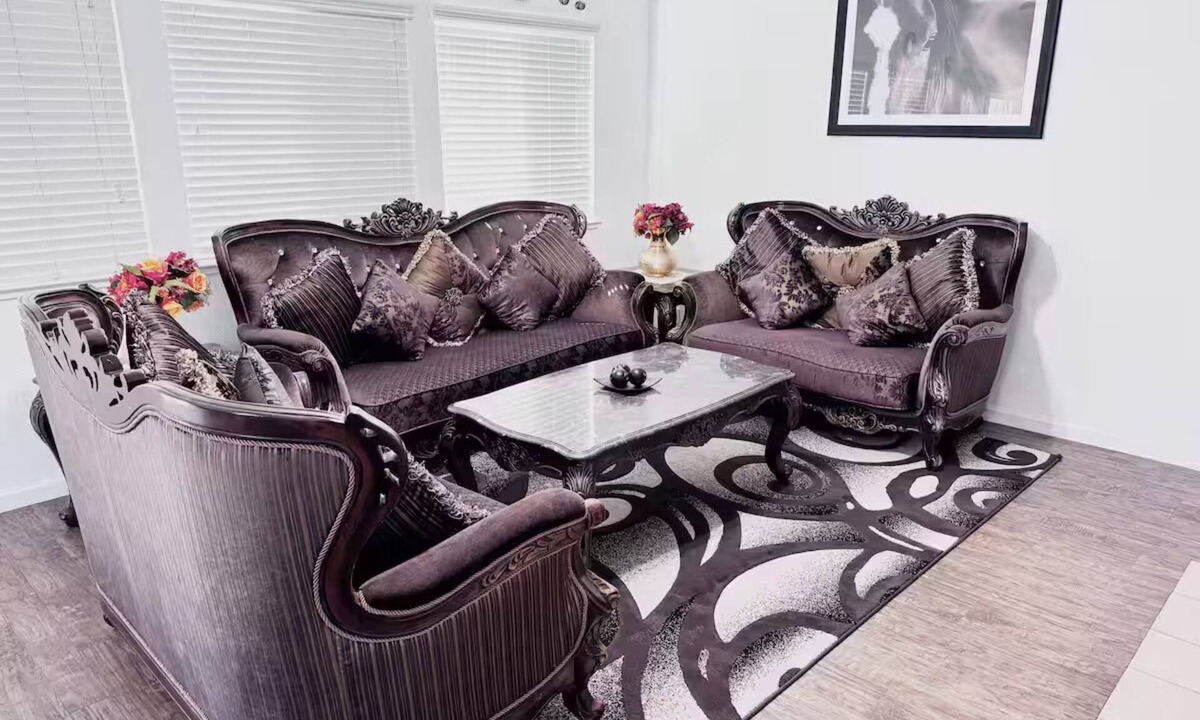 Stockton House | Spacious Family Home, Beautiful Yard & Game Room