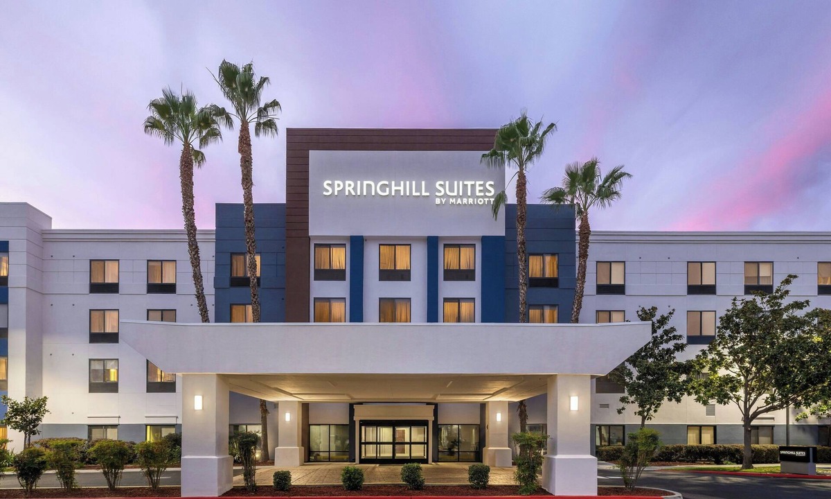 Raisin Hotel | SpringHill Suites by Marriott Fresno