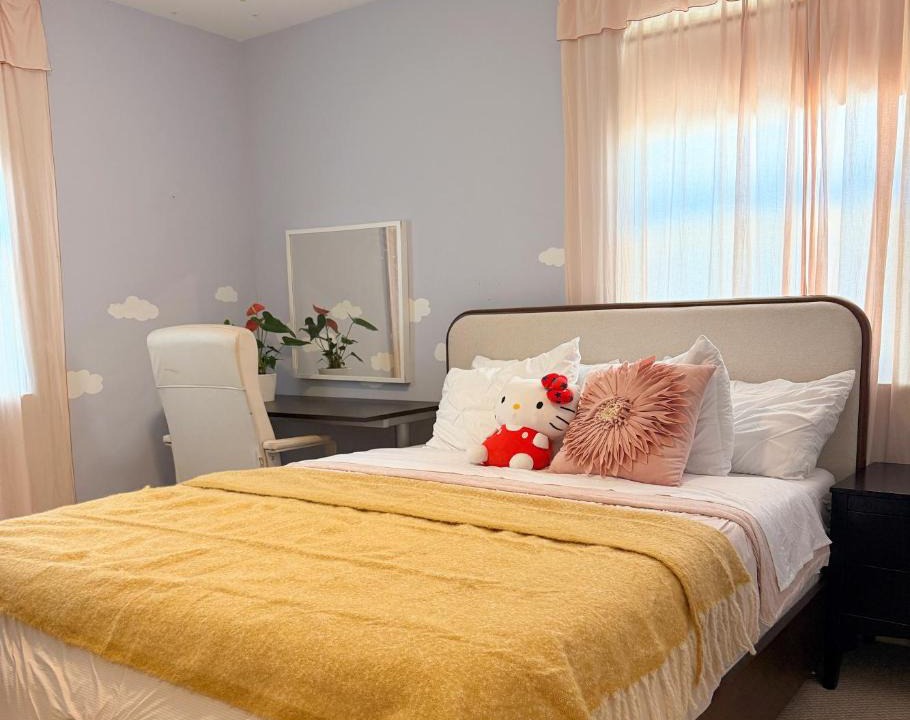 Mayflower Village House | Stargazing Room