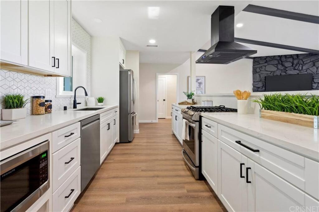 Woodland Hills Villa | Stunning mountainside home with an incredible view