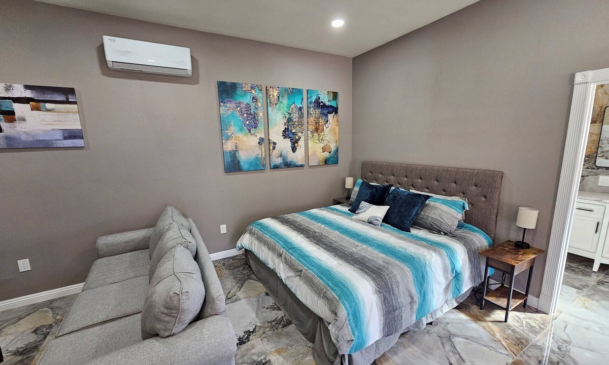 Park Village Apartment | Stunning New House by Death Valley, Amazing Views!