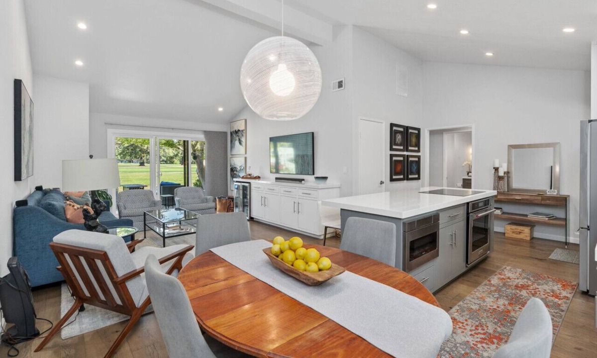 Napa House | Stylish 3BR w/Golf Course Views, BBQ, Firepit