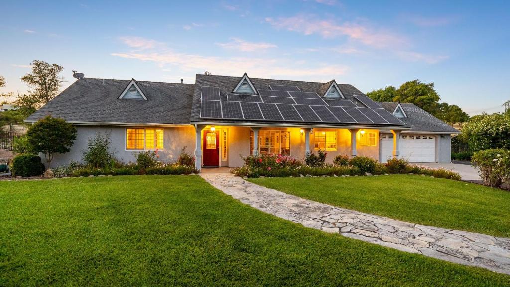 Templeton House | Summer Place