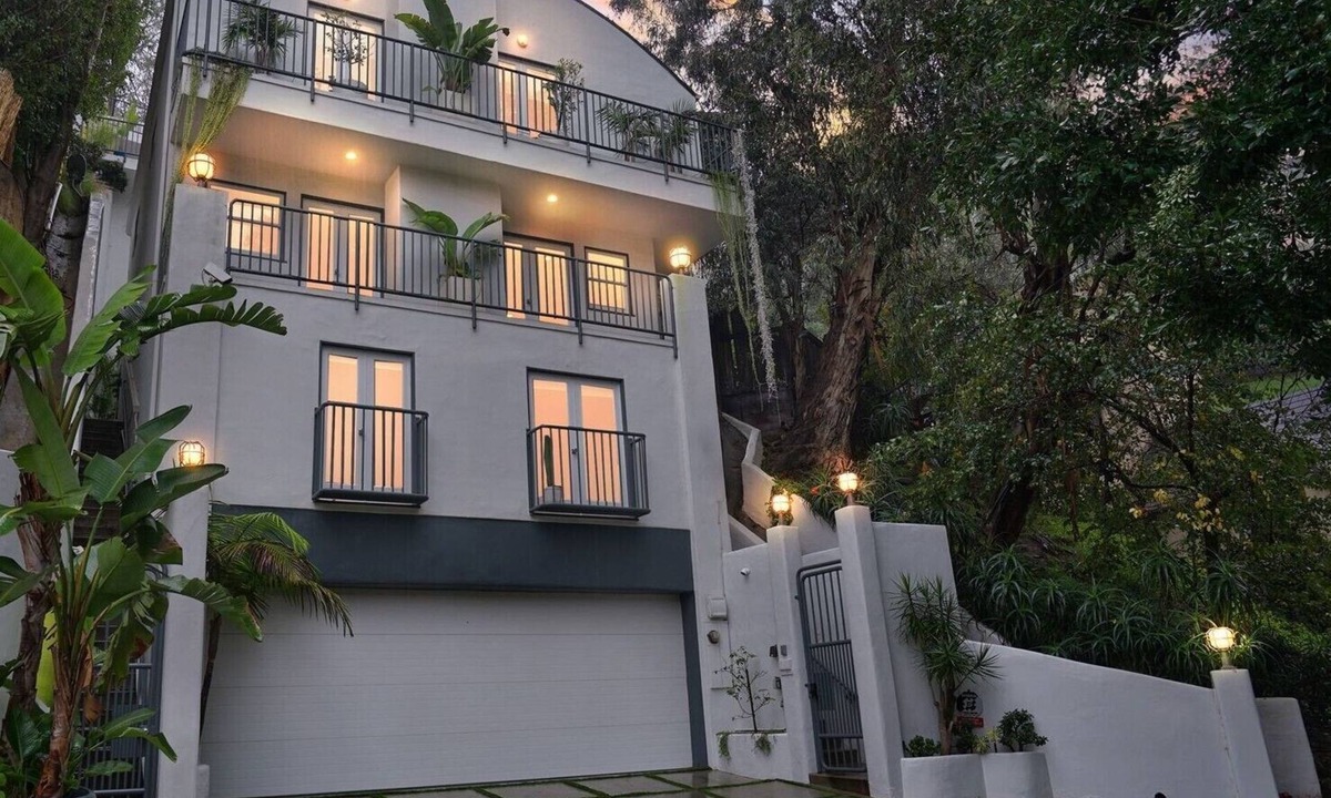 Hollywood Hills West House | Sunset Cinema in Hollywood Hills with Pool & Views