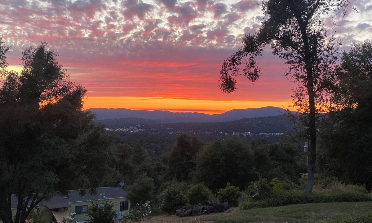 Oakhurst Cottage | Sunset Cottage Near Yosemite