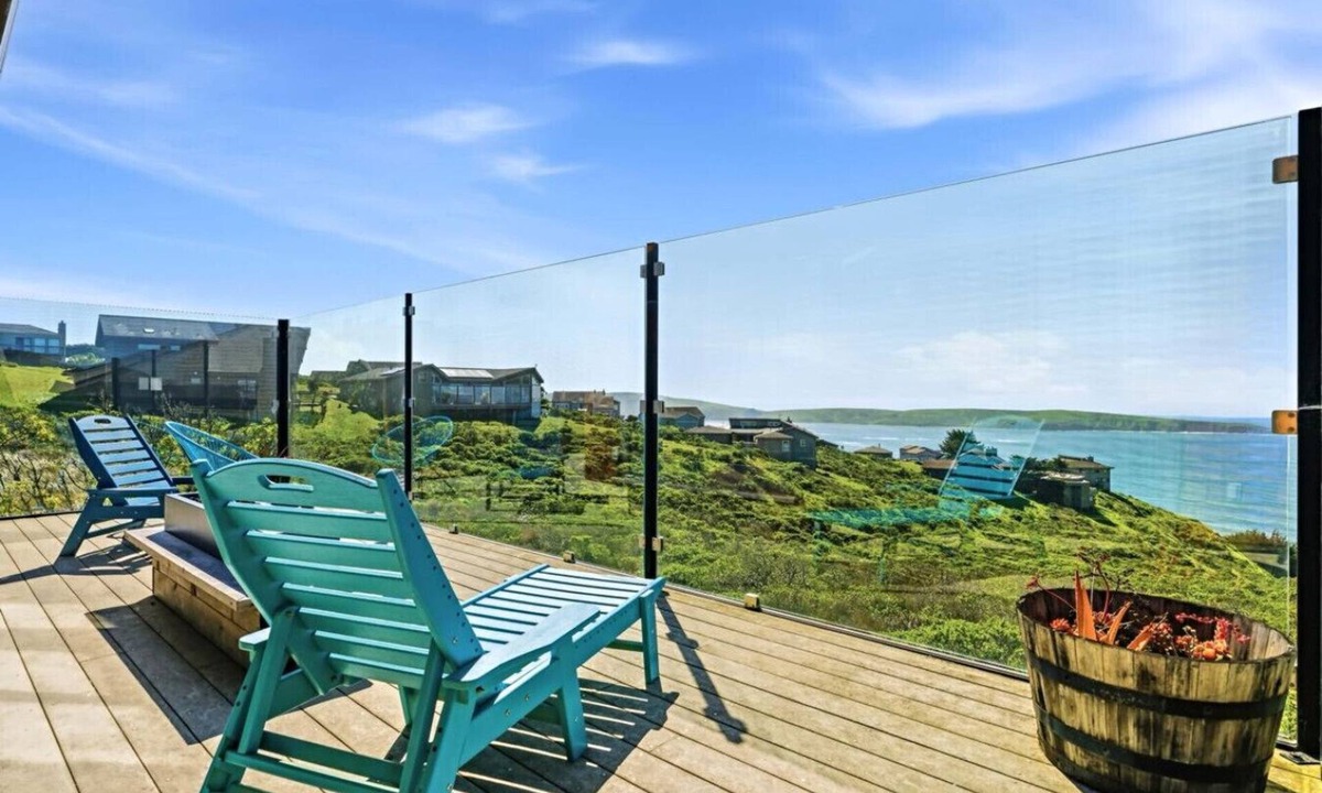 Dillon Beach House | Sweeping Ocean Views · Hot Tub · Fire Pit · Dillon Beach